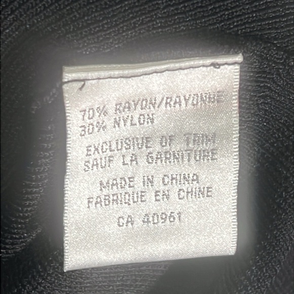 BETAS CHOICE, Large, sequin top EUC - Picture 8 of 8